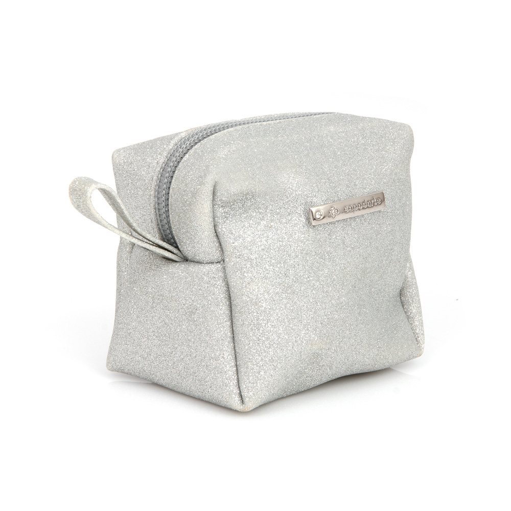 KIT CHINELO E PORTA MOEDAS BRANCO E PRATA image number 4