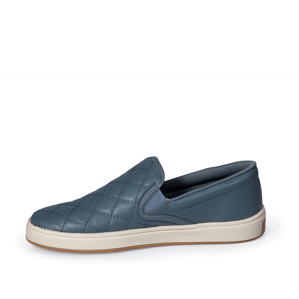 TÊNIS SLIP ON AZUL ÍNDIGO MATELASSÊ FEMININO image number 2