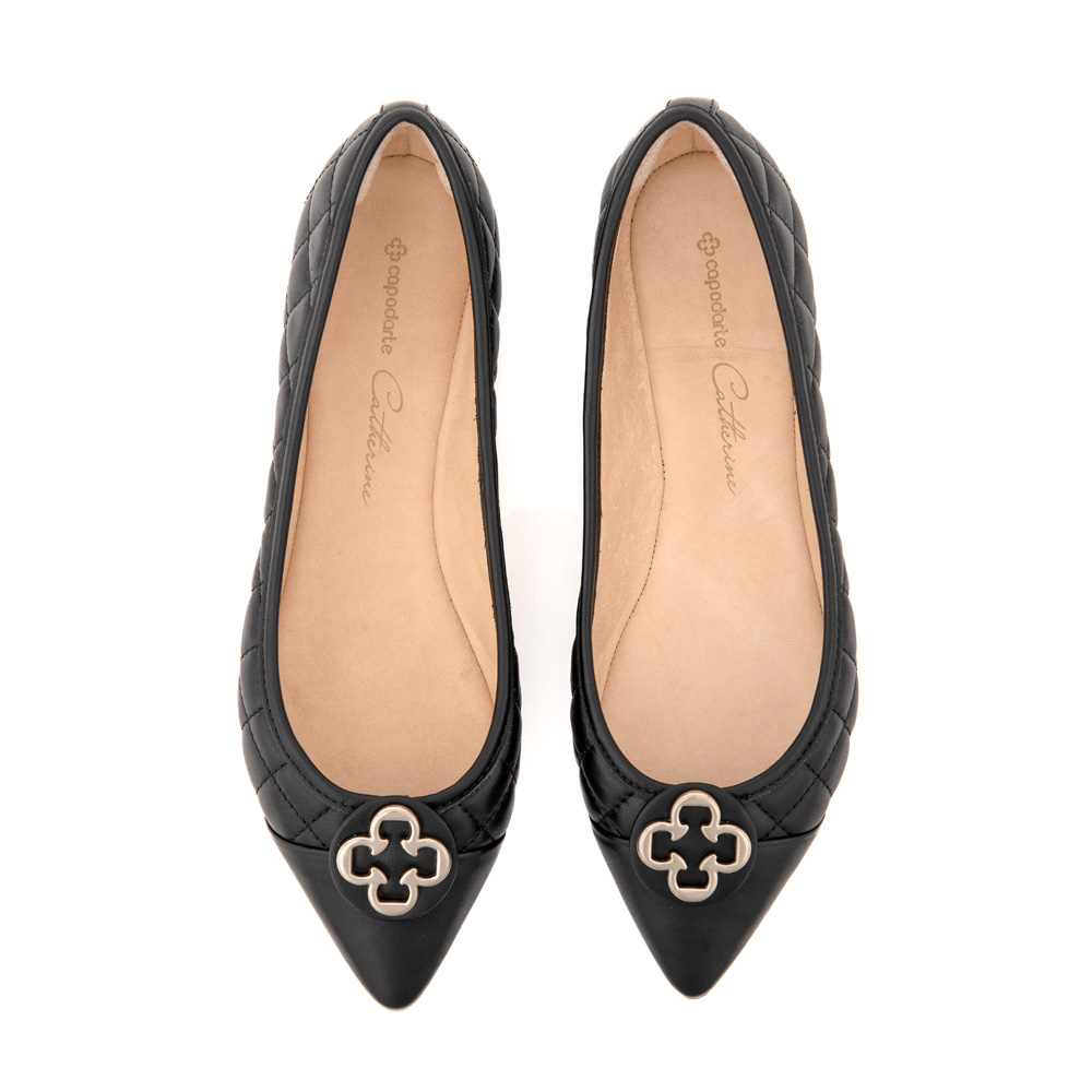 SAPATILHA CATHERINE BICO FINO DE COURO PRETA image number 4