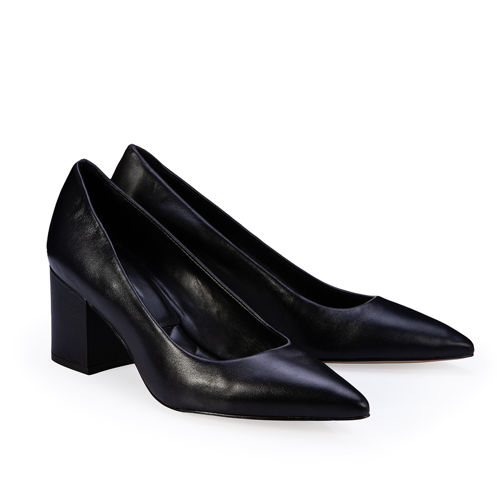 SCARPIN SALTO BLOCO DE COURO PRETO image number 1
