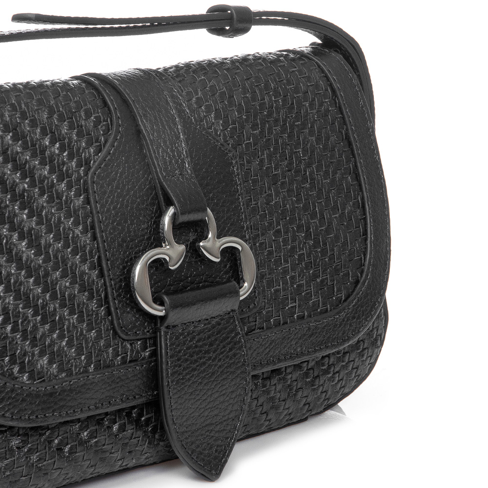 BOLSA PRETA TIRACOLO COURO TRESSÊ image number 3