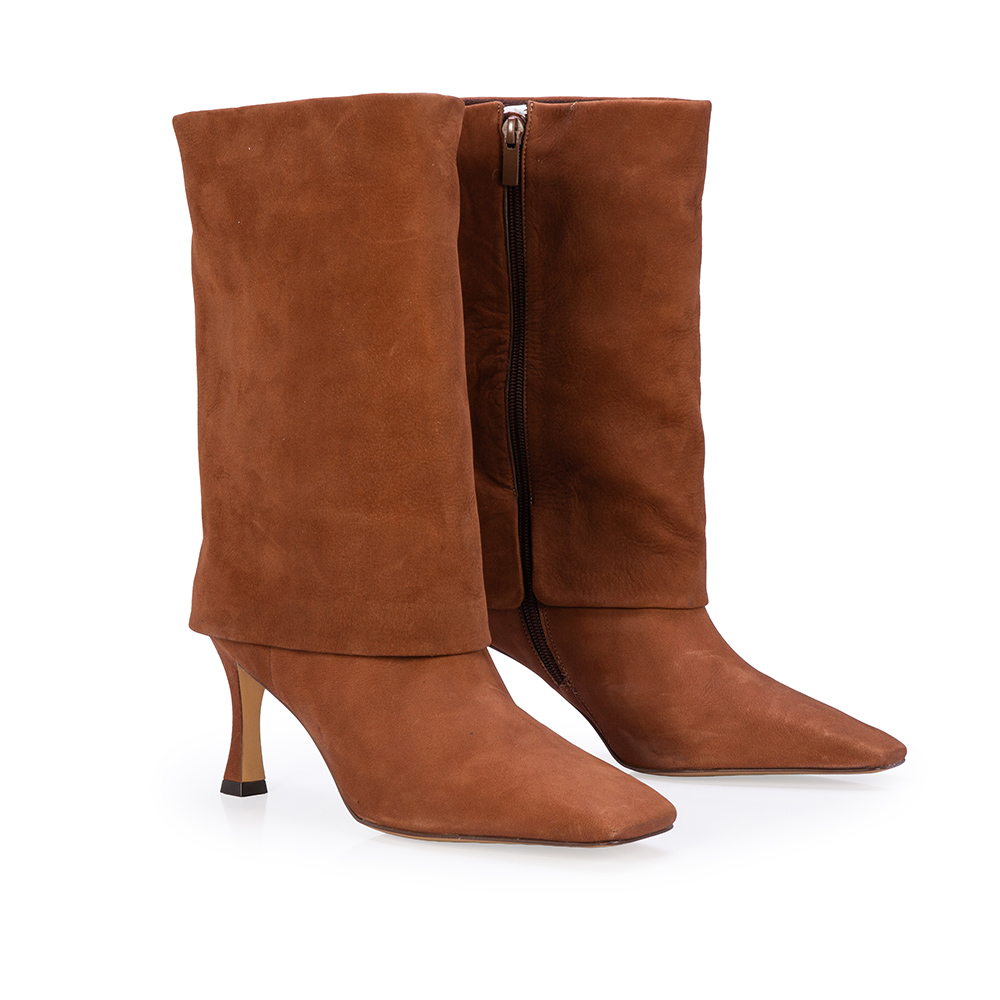 BOTA MOGNO SALTO ALTO FINO COURO SUEDE image number 1