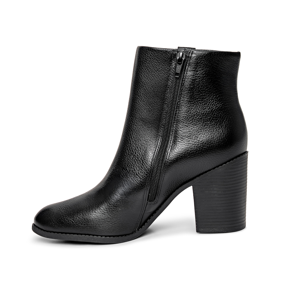 BOTA SALTO ALTO PRETA DE COURO image number 2