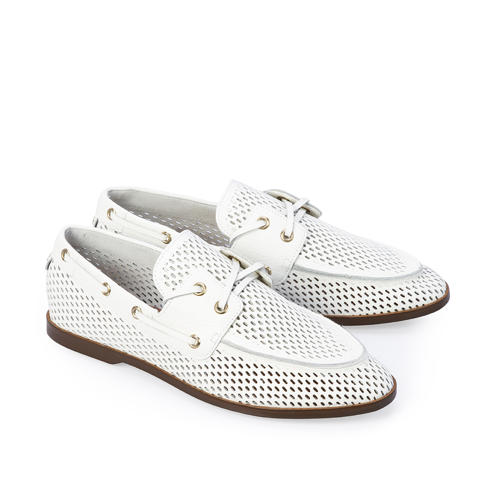 LOAFER MOCASSIM BRANCO DE COURO LA&Ccedil;O image number 2