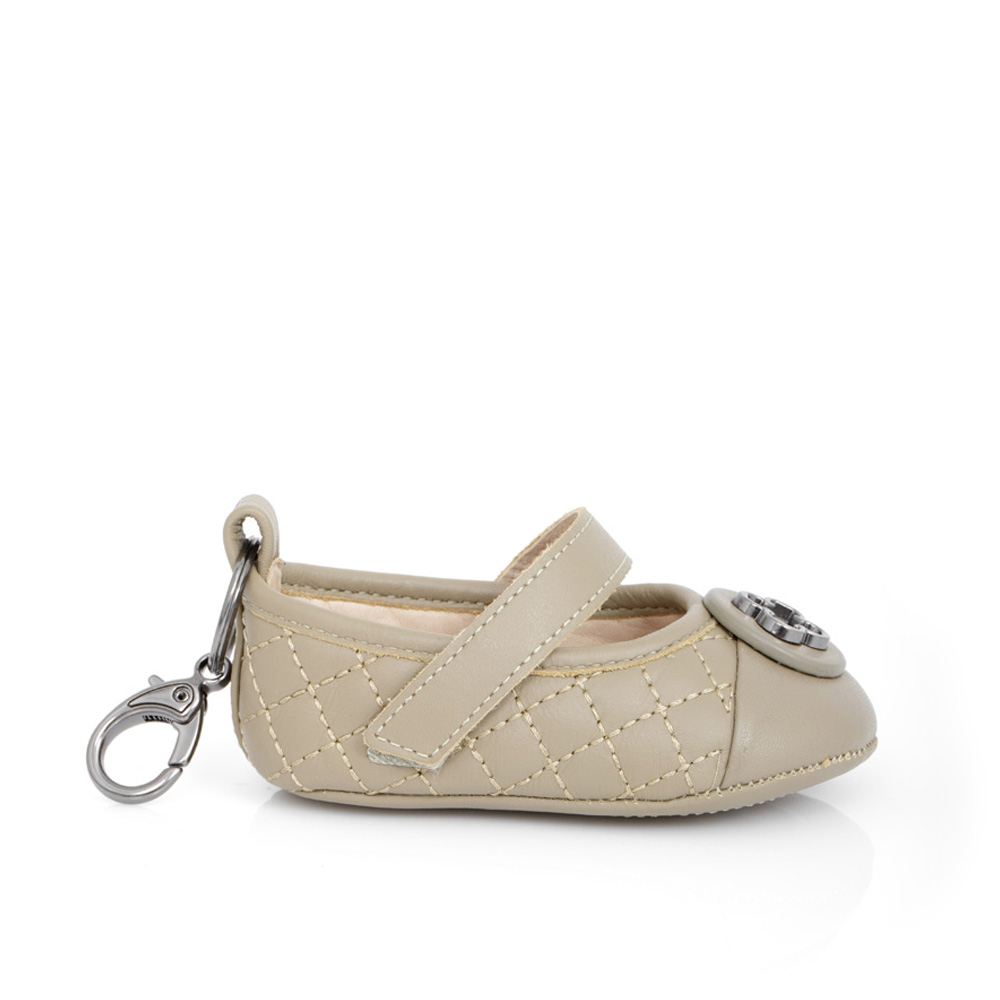 SAPATILHA RN DE COURO MATELASS&Ecirc; VERDE COM VELCRO CATHERINE image number 0