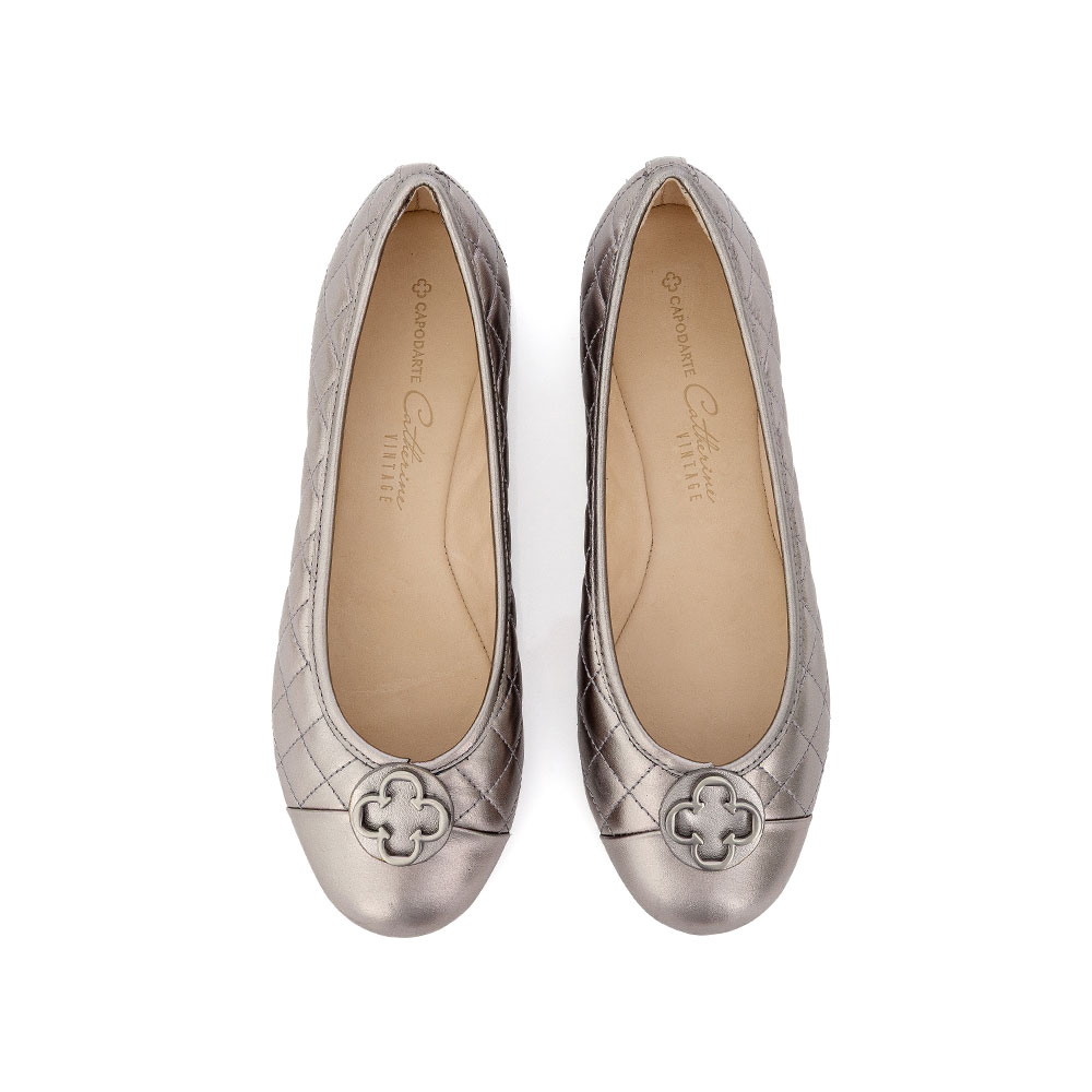 SAPATILHA CATHERINE VINTAGE CINZA PEWTER DE COURO MATELASSÊ image number 4