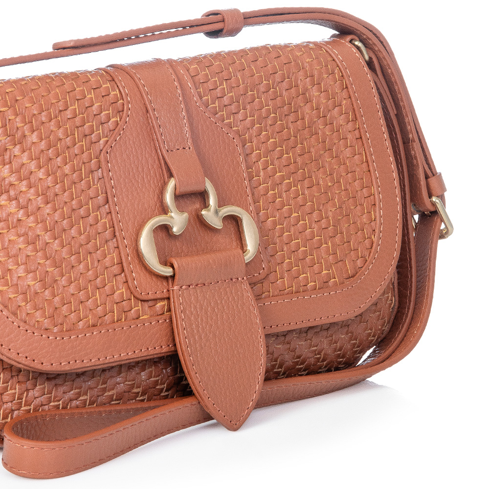 BOLSA CARAMELO TIRACOLO COURO TRESS&Ecirc; image number 4