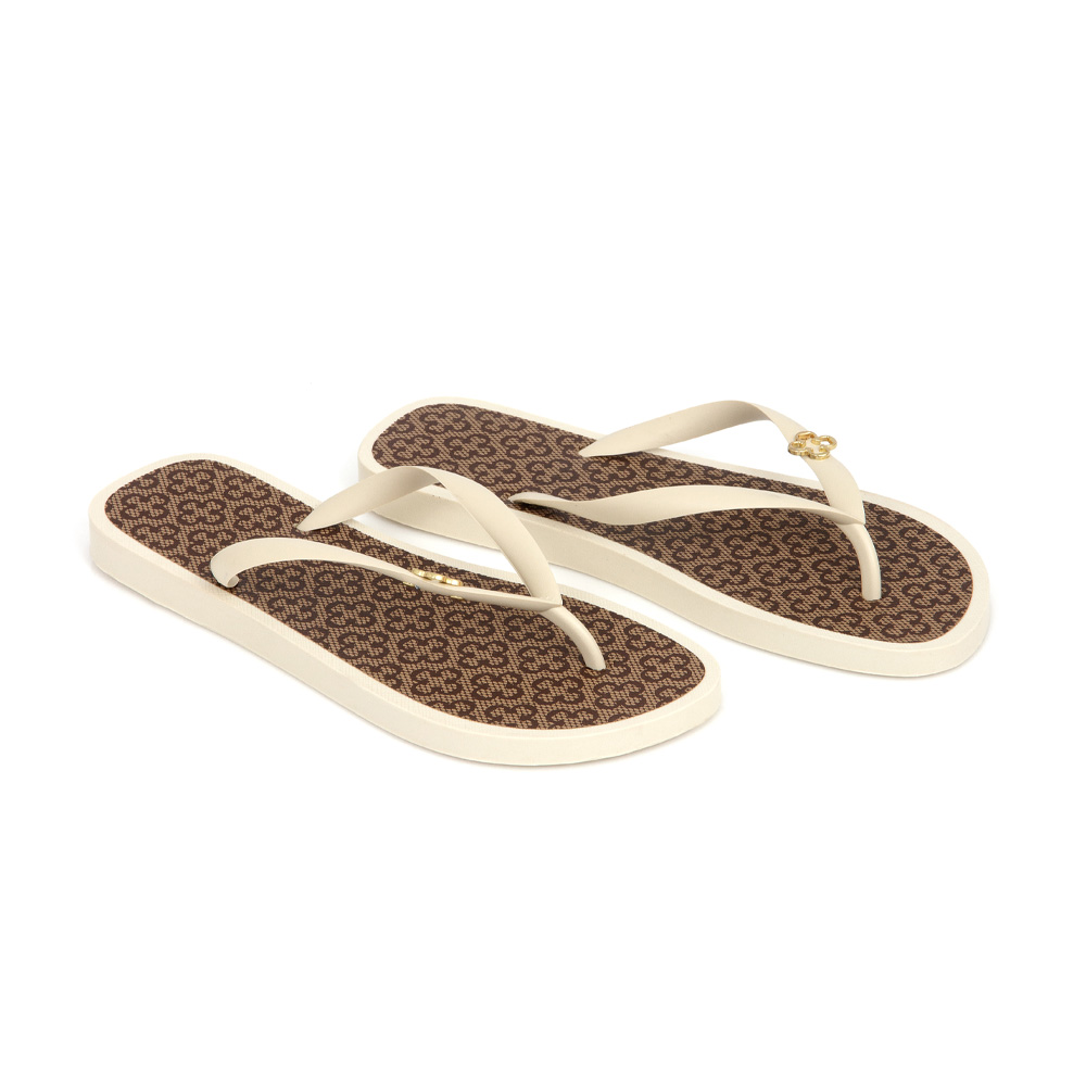 KIT CHINELO MARROM MONOGRAMA E CHAPÉU image number 4
