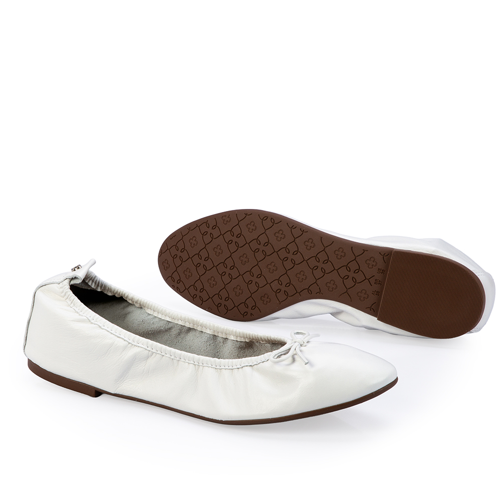 SAPATILHA BRANCA LA&Ccedil;O DE COURO image number 3