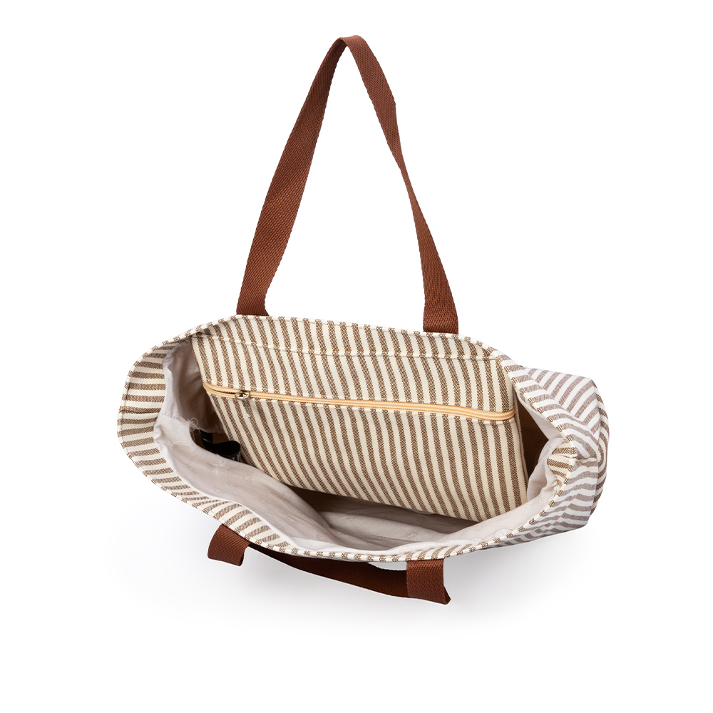 KIT CHINELO DE DEDO CARAMELO + BOLSA LISTRADA image number 4