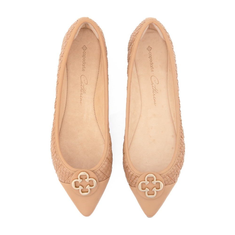 SAPATILHA CATHERINE BICO FINO BEGE NATURALE DE COURO image number 4