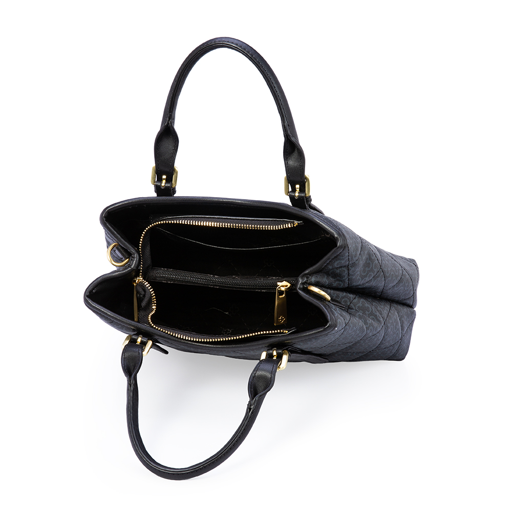 BOLSA TOTE M&Eacute;DIA MONOGRAMA MATELASS&Ecirc; PRETA image number 4