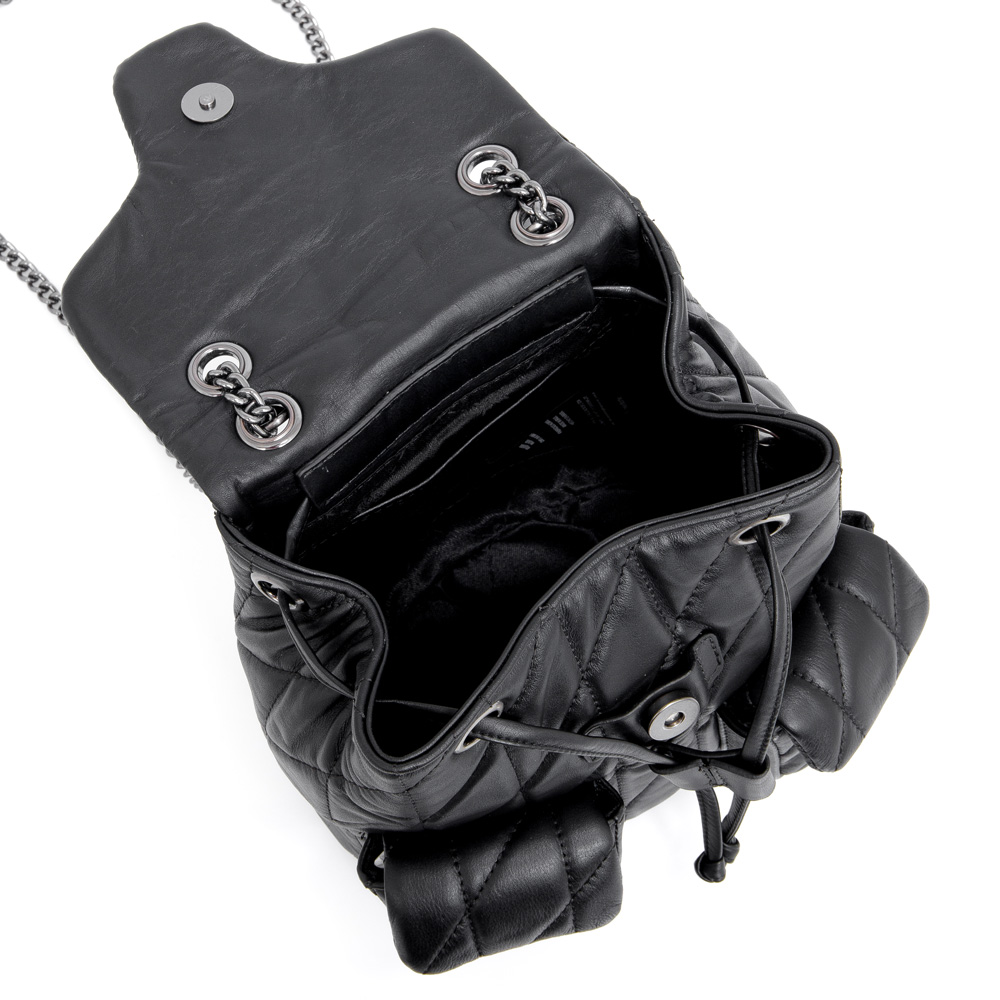 MOCHILA PRETA DE COURO MATELASS&Ecirc; AL&Ccedil;A CORRENTE image number 4