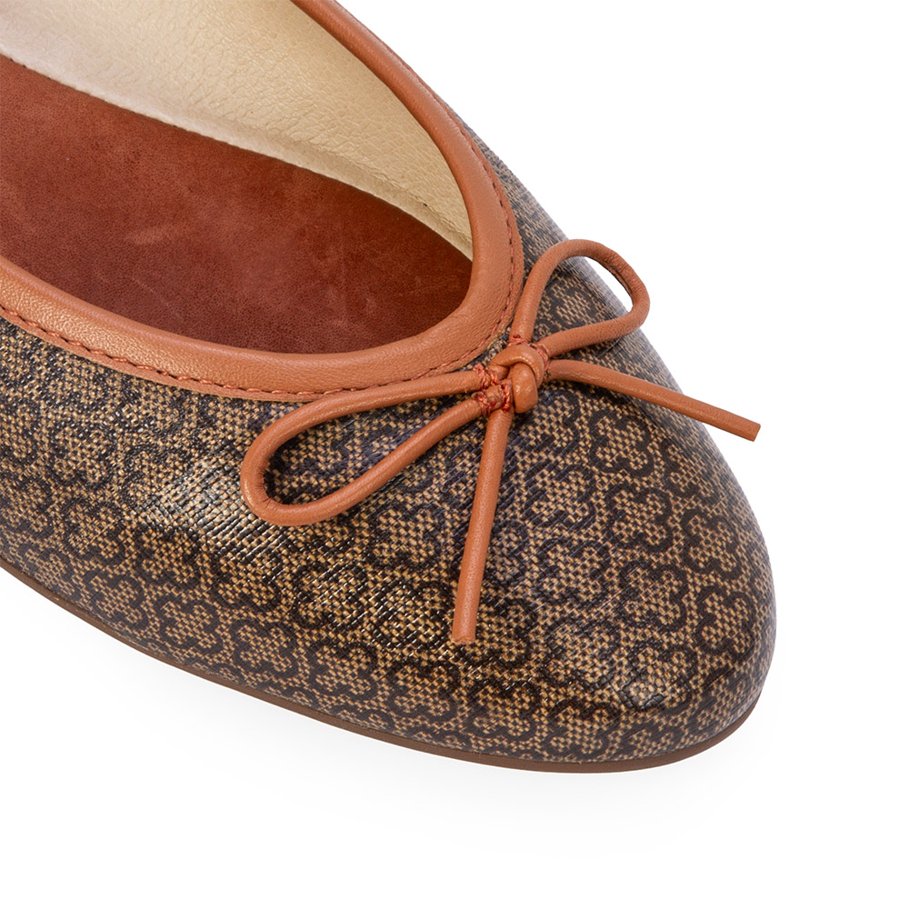 SAPATILHA MONOGRAMA CARAMELO LA&Ccedil;O BICO REDONDO image number 2