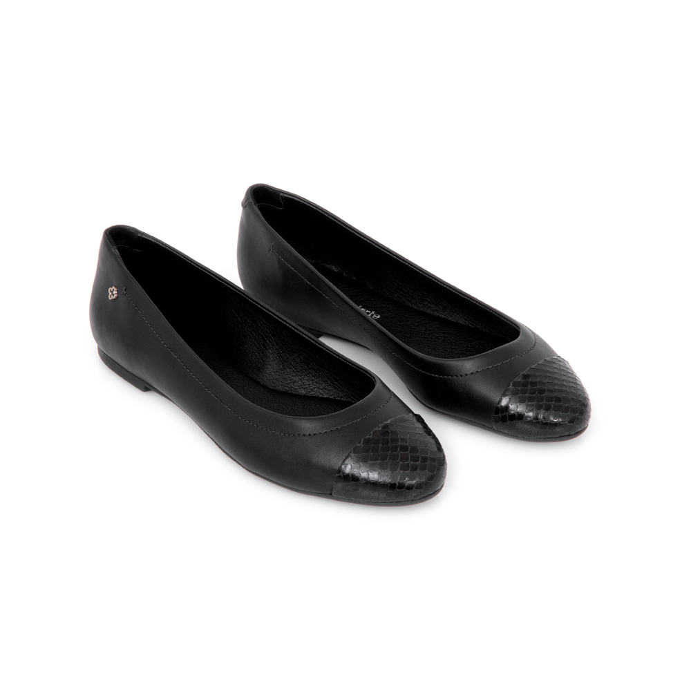 SAPATILHA PRETA BICO REDONDO PITONE image number 1