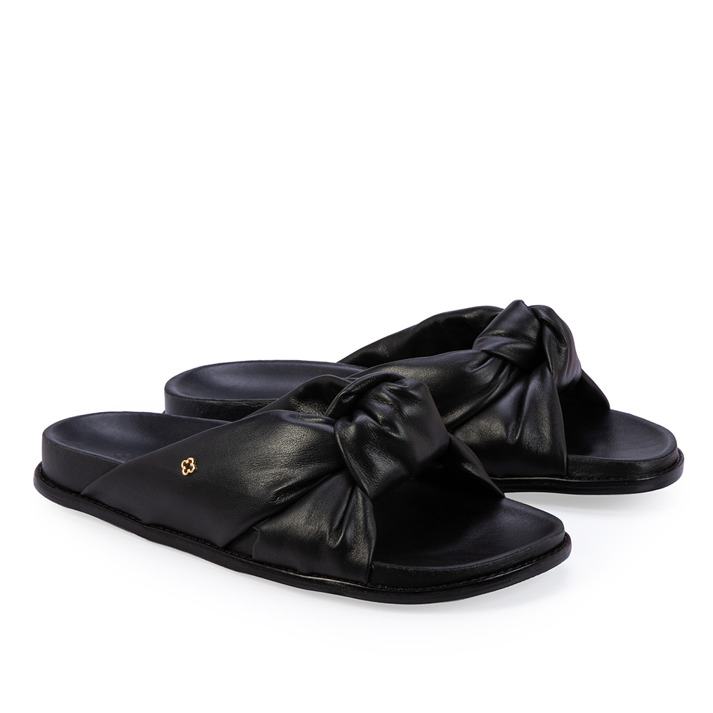 CHINELO PAPETE PRETO DE COURO image number 1