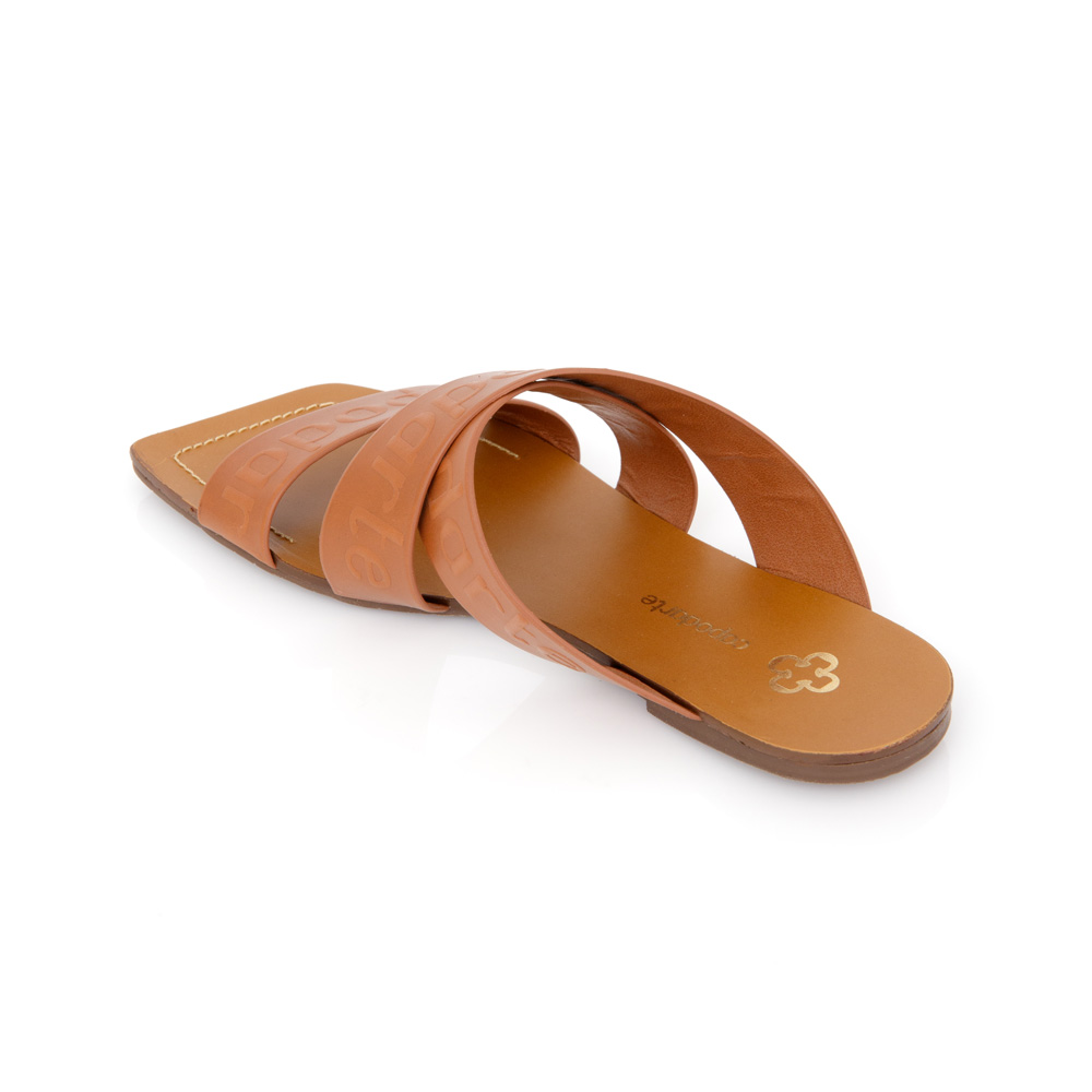 CHINELO RASTEIRA CARAMELO DE COURO BICO QUADRADO image number 2