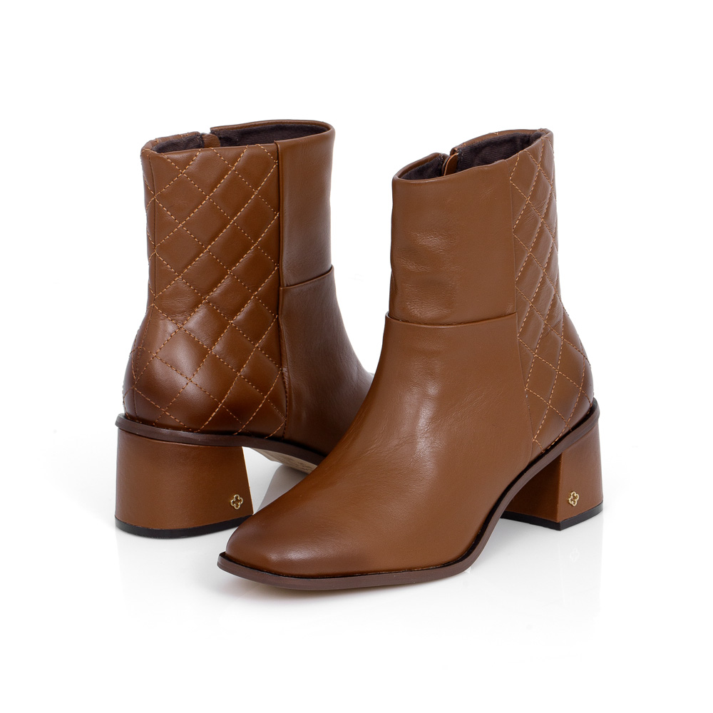 BOTA CARAMELO MOGNO DE COURO MATELASSÊ image number 4