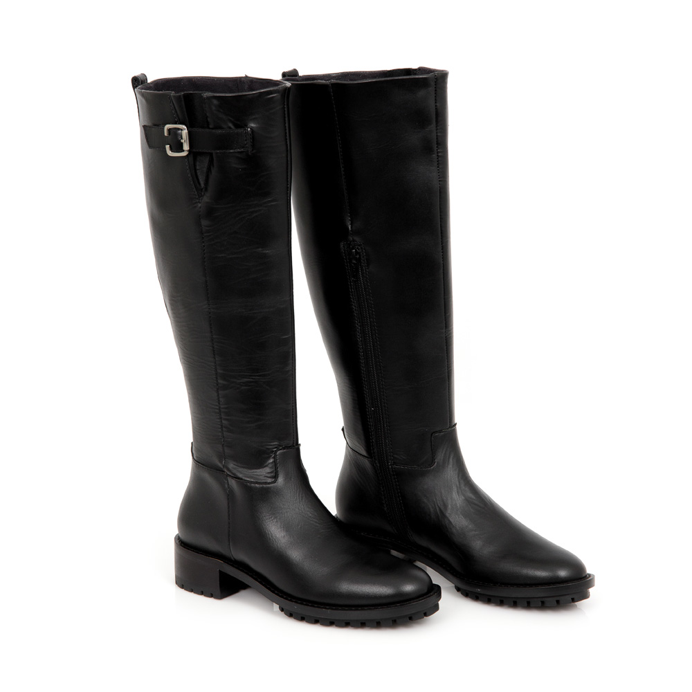 BOTA MONTARIA PRETA DE COURO image number 1