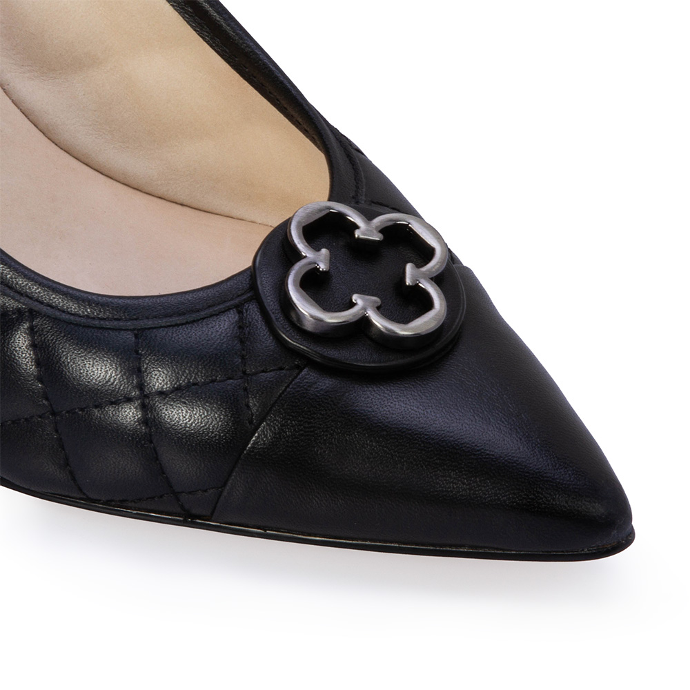 SCARPIN SALTO ALTO PRETO DE COURO SATINATO MATELASS&Ecirc; image number 4