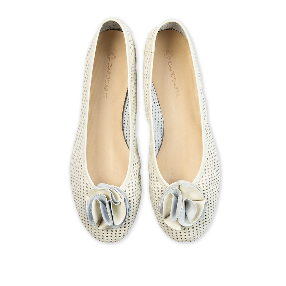 SAPATILHA BRANCA DUNA DE COURO VAZADO image number 4