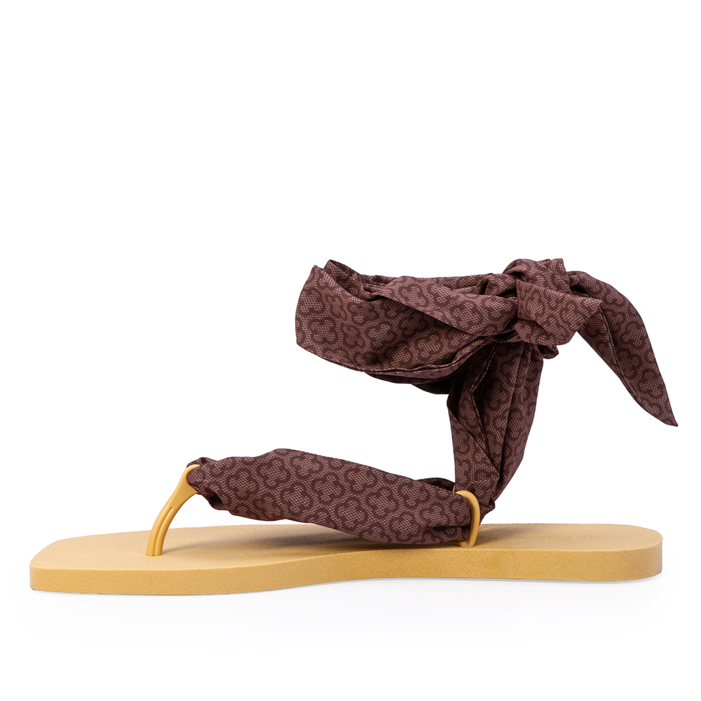 CHINELO BEGE COM LEN&Ccedil;O DE AMARRA&Ccedil;&Atilde;O MONOGRAMA image number 2