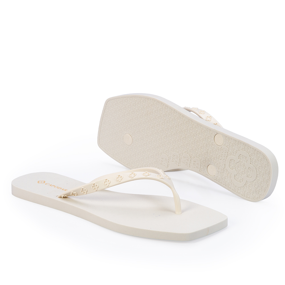 KIT CHINELO DE DEDO BRANCO + VISEIRA MONOGRAMA image number 2