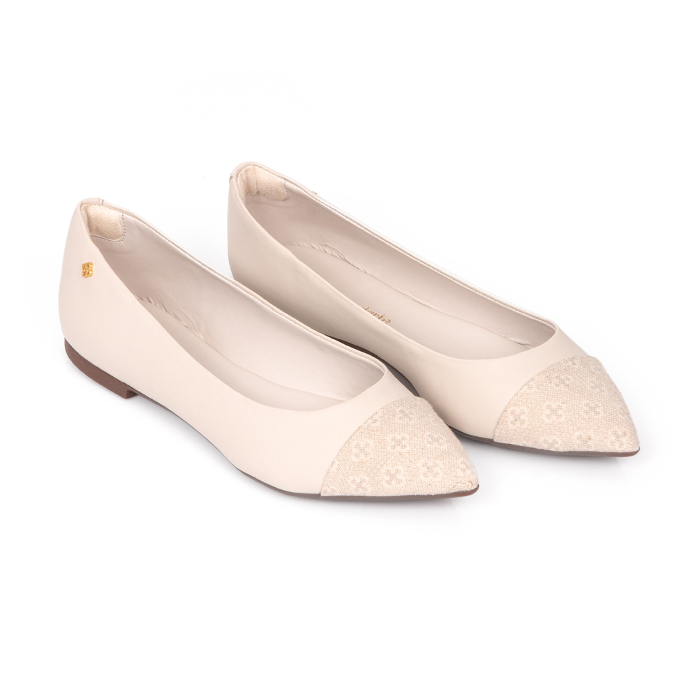 SAPATILHA BICO FINO BEGE R&Aacute;FIA MONOGRAMA image number 1