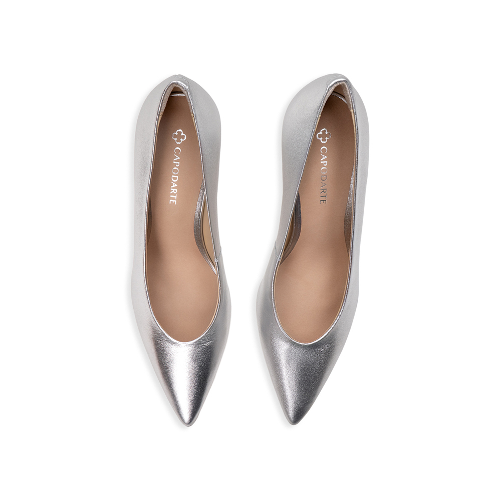 SCARPIN SALTO M&Eacute;DIO DE COURO PRATA METALIZADO image number 4