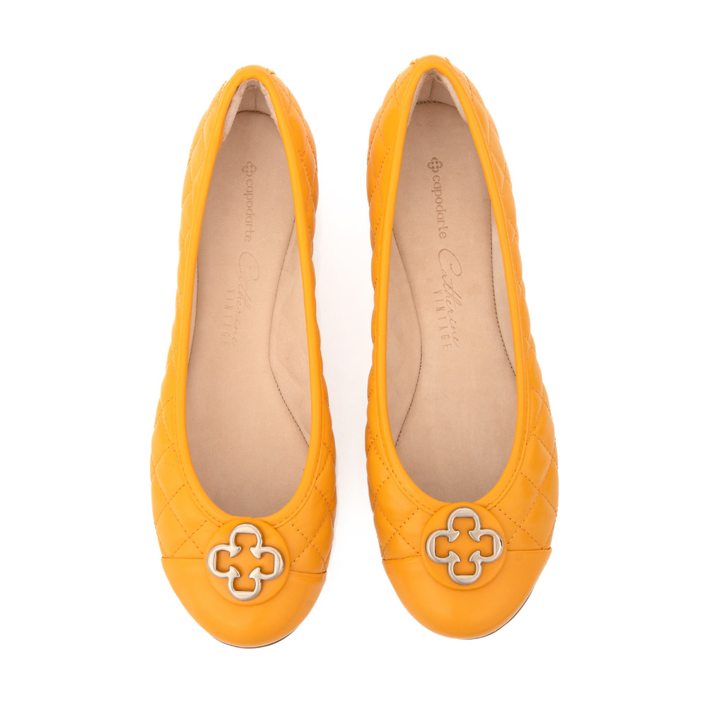 SAPATILHA CATHERINE VINTAGE DE COURO AMARELO DAMASCO MATELASSÊ image number 4
