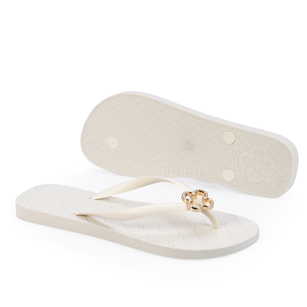 CHINELO DE DEDO BRANCO MONOGRAMA image number 3