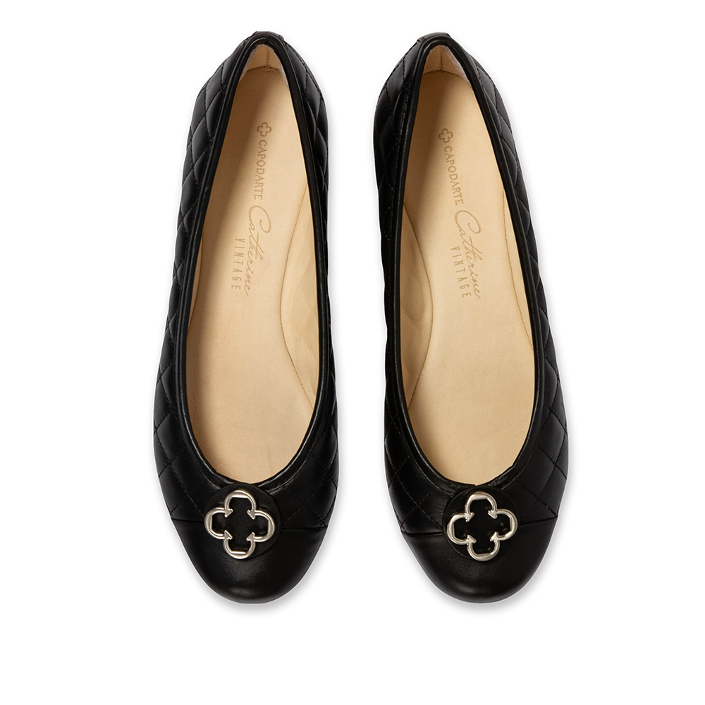 SAPATILHA CATHERINE VINTAGE PRETA DE COURO MATELASS&Ecirc; image number 4