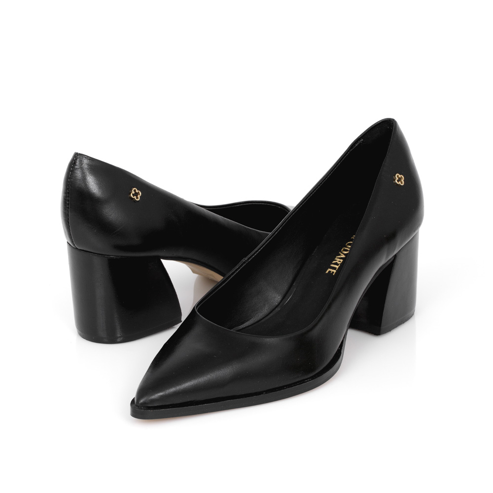 SCARPIN PRETO DE COURO SALTO BLOCO image number 3