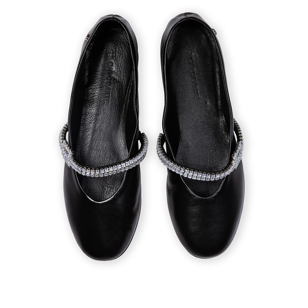 SAPATILHA PRETA COURO TIRA CRISTAL image number 4