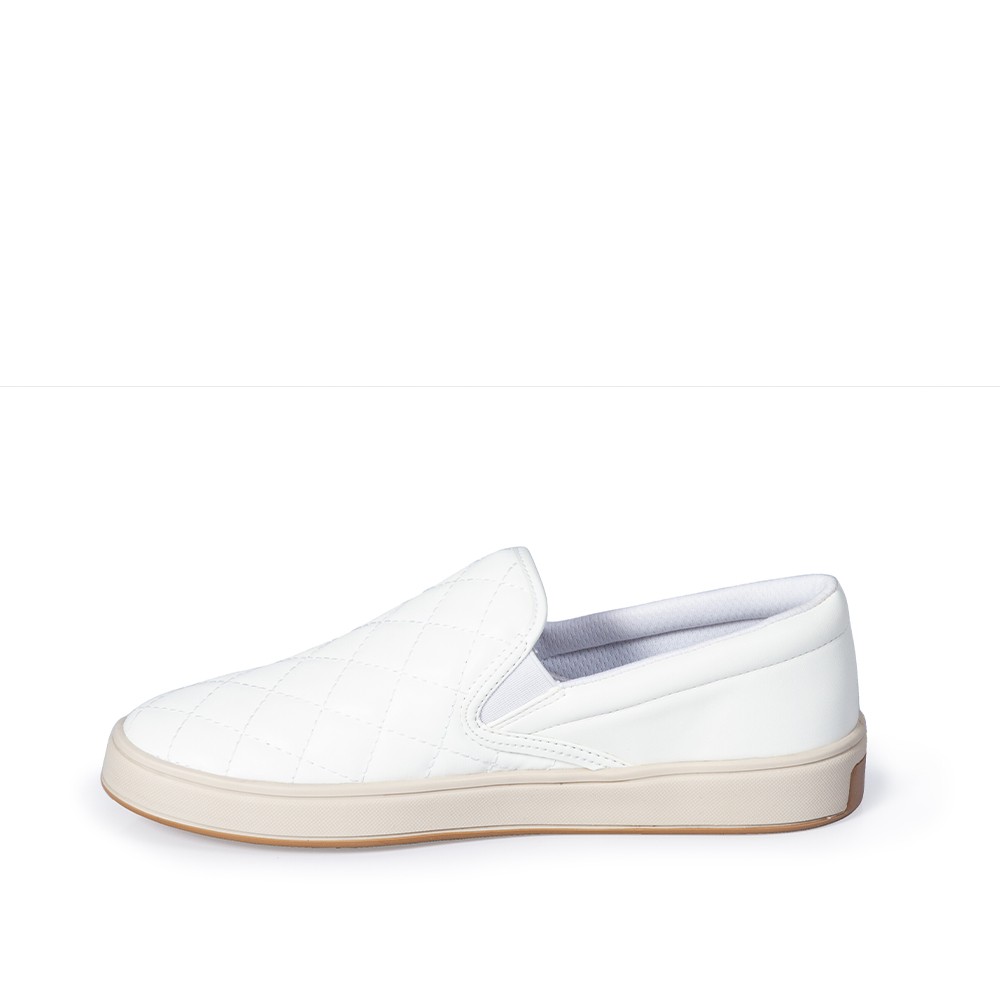 TÊNIS FEMININO SLIP ON BRANCO MATELASSÊ image number 2