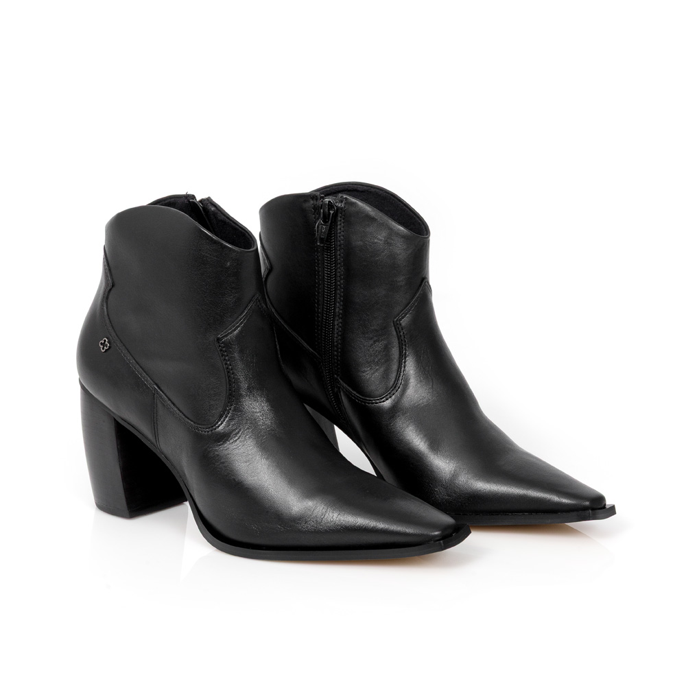 BOTA CANO CURTO PRETA DE COURO image number 1