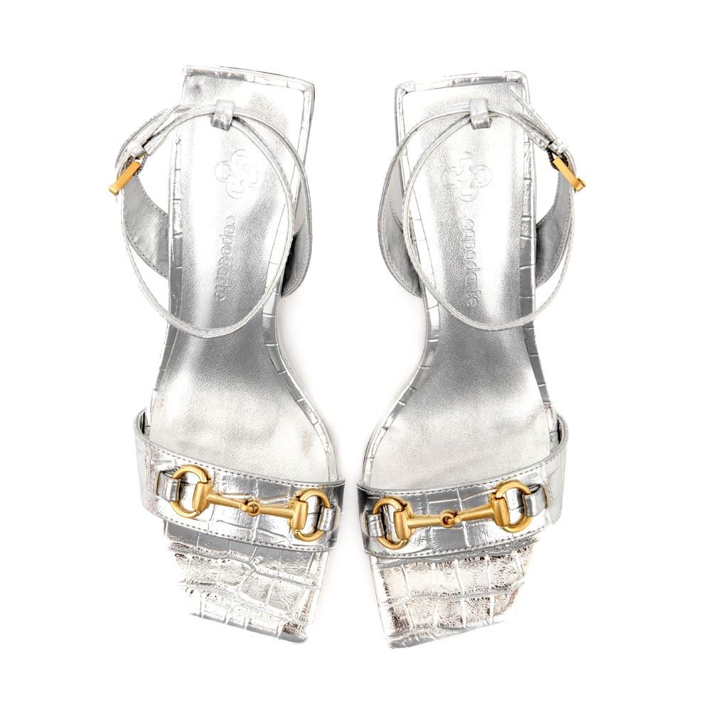 SAND&Aacute;LIA PRATA METALIZADA BICO QUADRADO CROCO image number 4