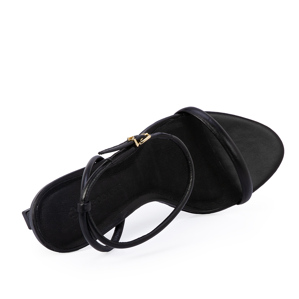 SAND&Aacute;LIA SALTO M&Eacute;DIO PRETO DE COURO image number 4