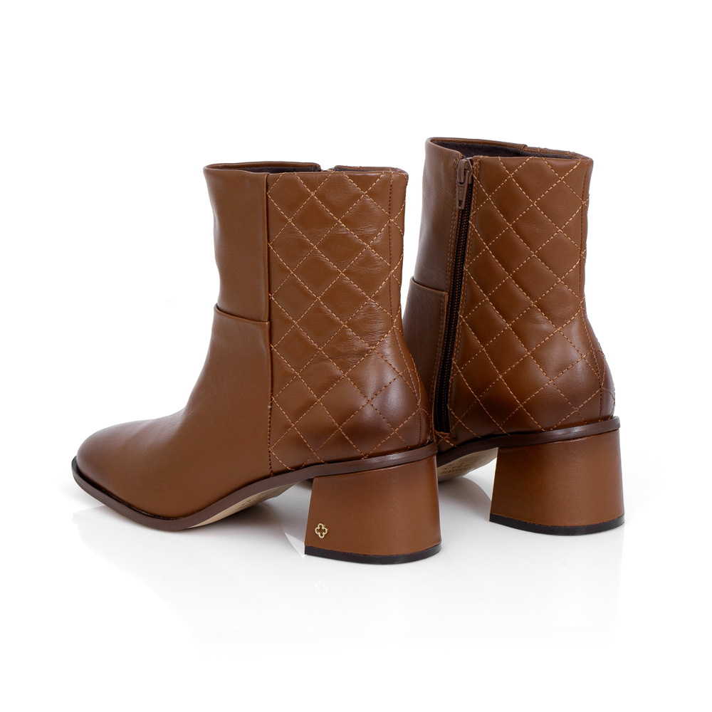 BOTA CARAMELO MOGNO DE COURO MATELASSÊ image number 2