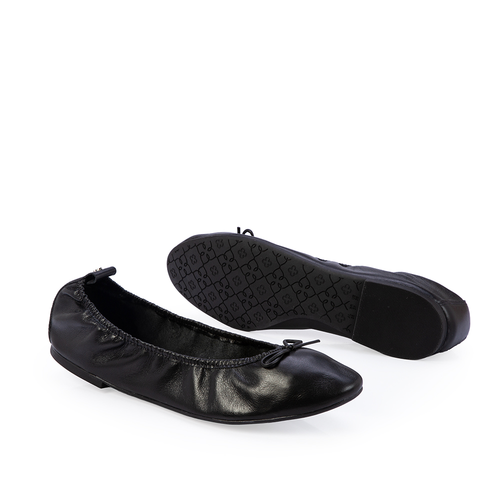 SAPATILHA PRETA COURO LA&Ccedil;O image number 3