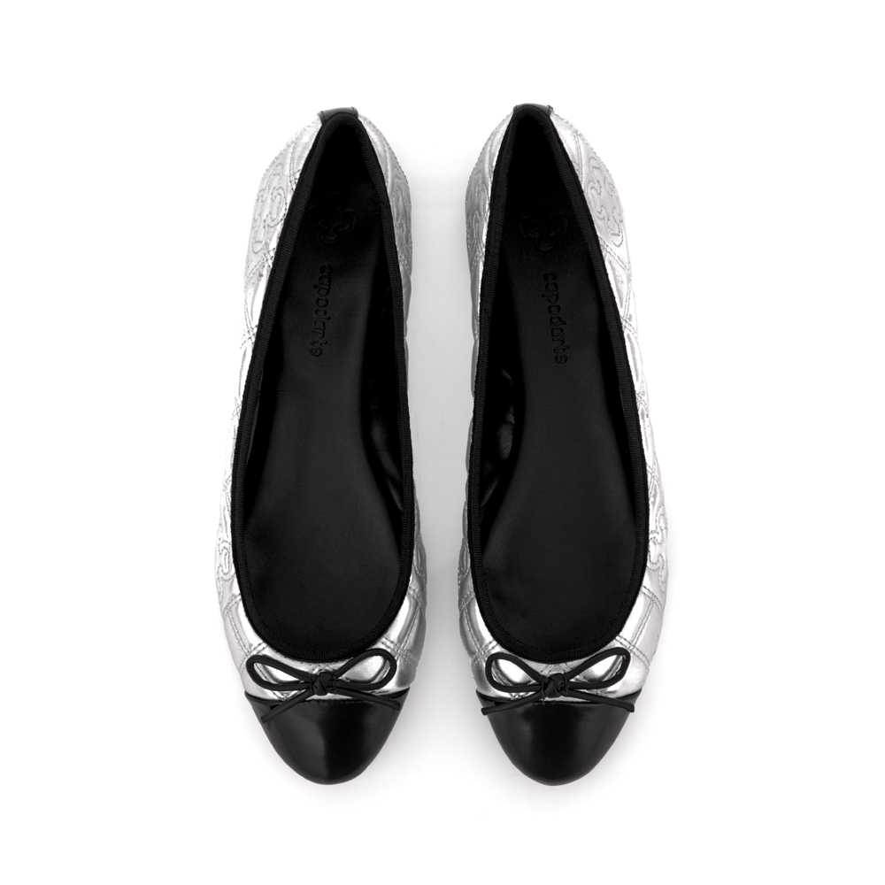 SAPATILHA METALIZADA PRATA E PRETA MATELASS&Ecirc; image number 4