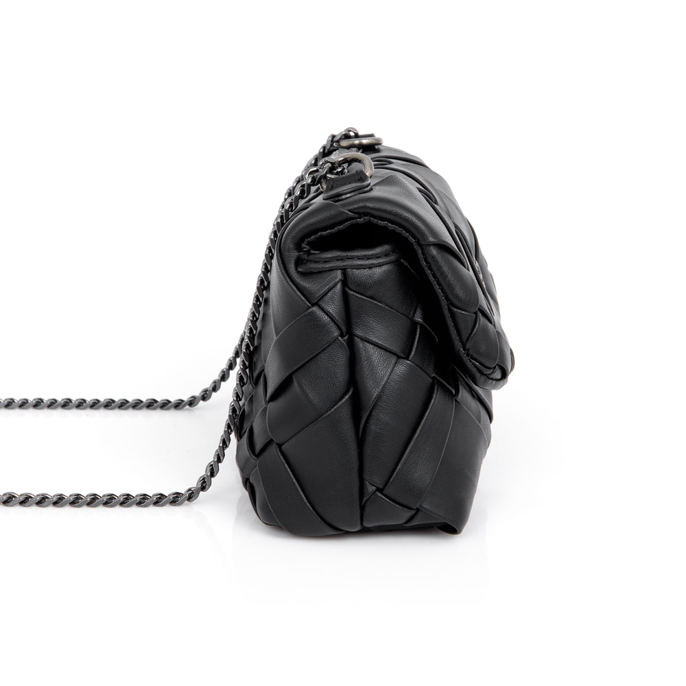 BOLSA SHOULDER BAG PRETA TRESSÊ COM ALÇA CORRENTE image number 1