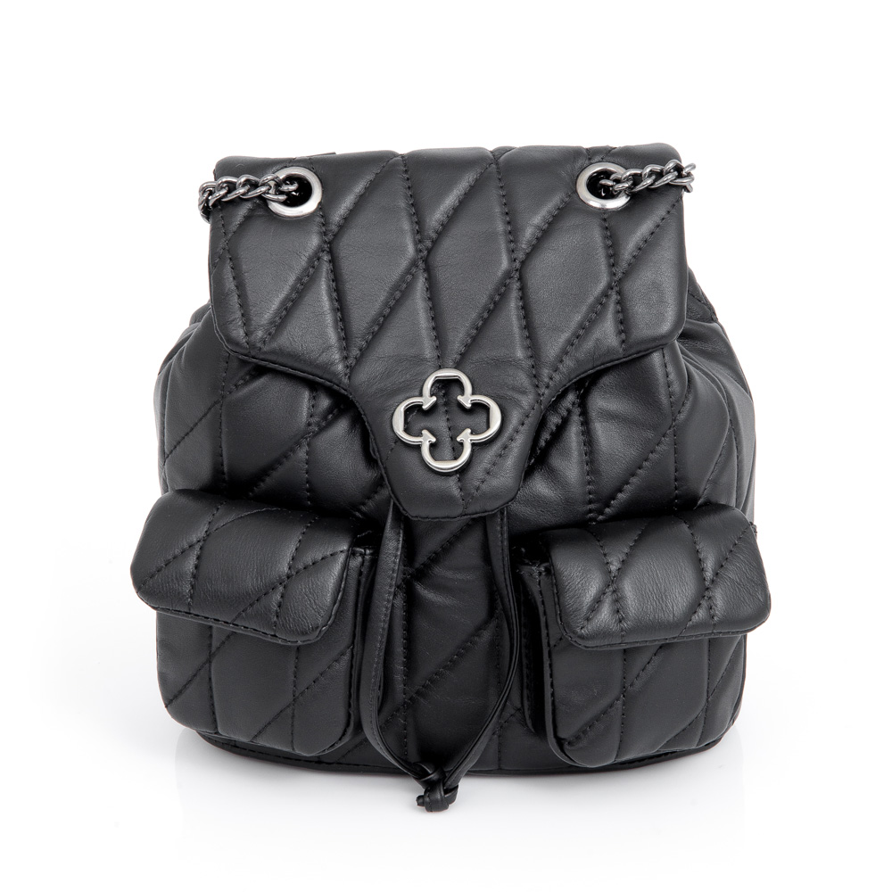 MOCHILA PRETA DE COURO MATELASS&Ecirc; AL&Ccedil;A CORRENTE image number 0