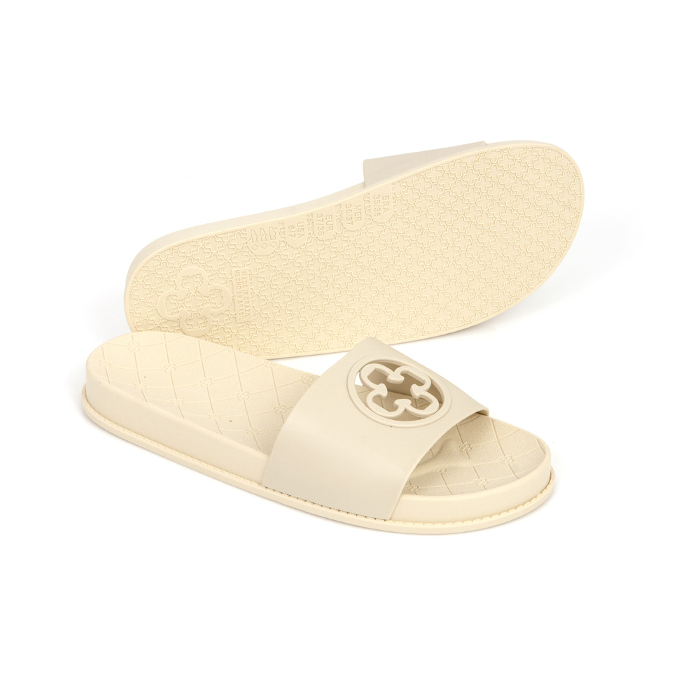 KIT CHINELO BEGE E CHAPÉU COM LENÇO image number 2