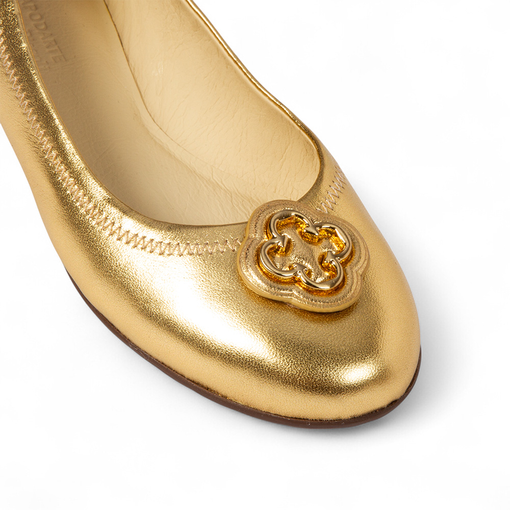 SAPATILHA INFANTIL DOURADA DE COURO CATHERINE image number 2