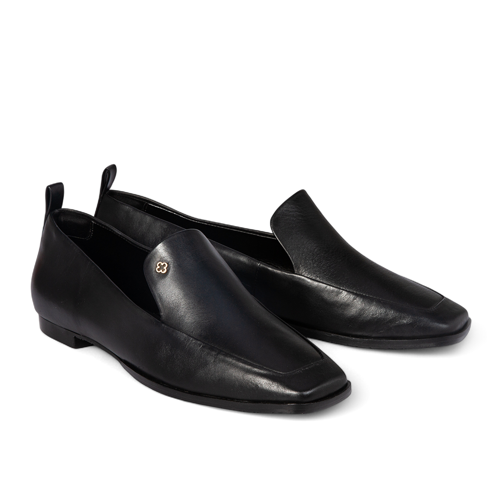LOAFER MOCASSIM PRETO DE COURO BICO QUADRADO image number 1