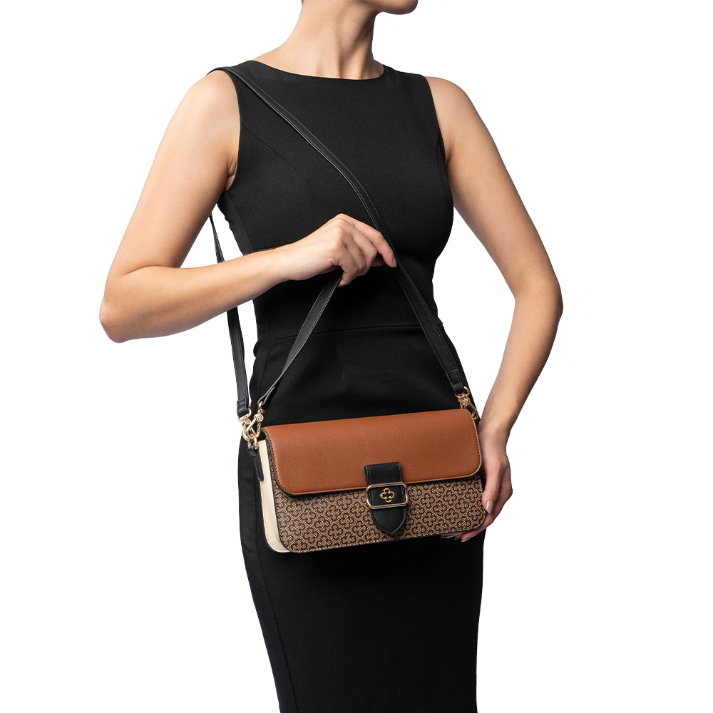 BOLSA PEQUENA TIRACOLO CARAMELO MONOGRAMA image number 1