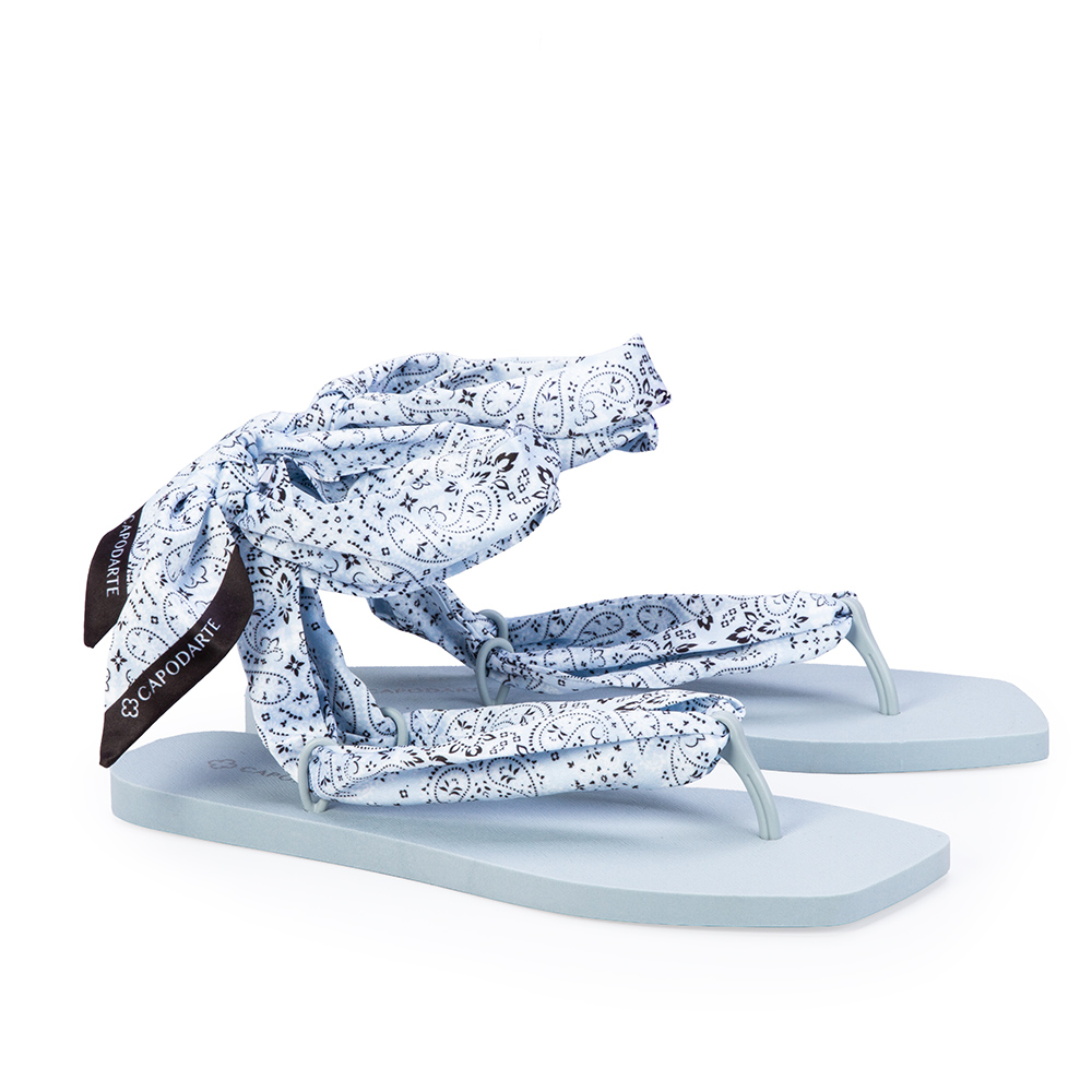 CHINELO DE DEDO LEN&Ccedil;O ESTAMPA PAISLEY AZUL image number 1