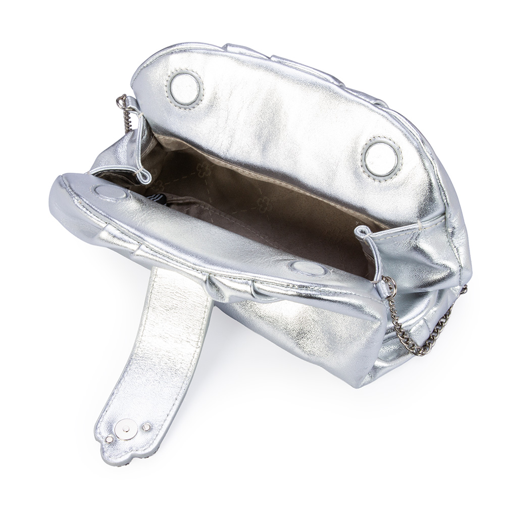 BOLSA CLUTCH PRATA METALIZADA DE COURO AL&Ccedil;A CORRENTE image number 4