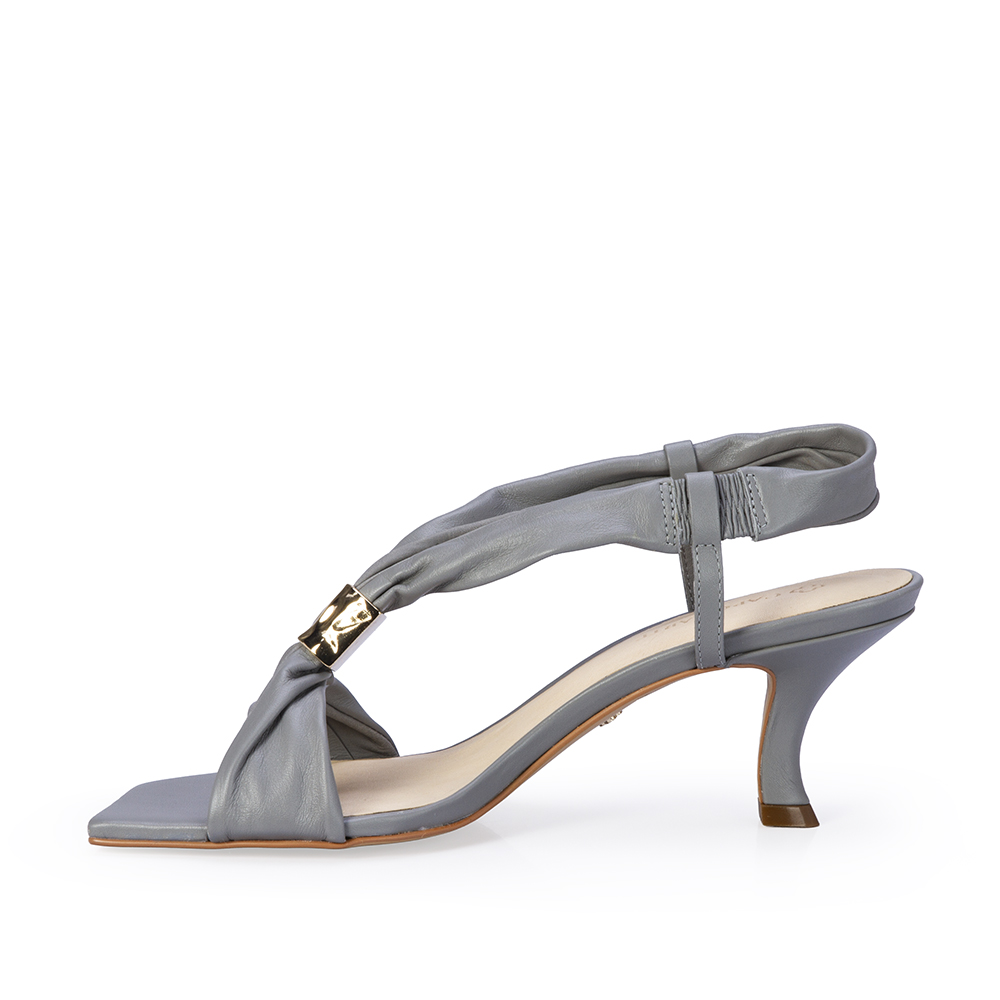 SAND&Aacute;LIA SALTO M&Eacute;DIO COURO CARBONO image number 2